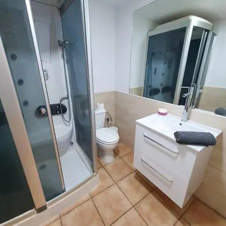 C Dans Avec Piscine Chauffee & Jacuzzi, Chauffe En Extra *