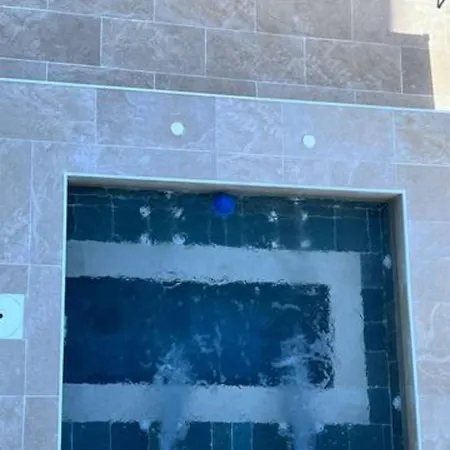 C Dans Avec Piscine Chauffee & Jacuzzi, Chauffe En Extra Apartment *