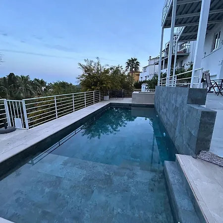 C Dans Avec Piscine Chauffee & Jacuzzi, Chauffe En Extra * Benalmadena